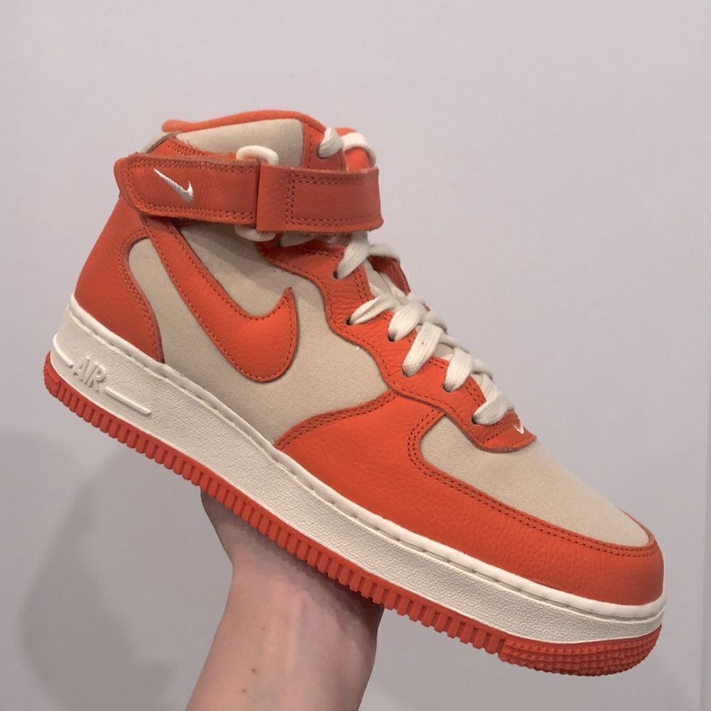 NIKE AIR FORCE 1 MID ‘07 LX SNEAKERS